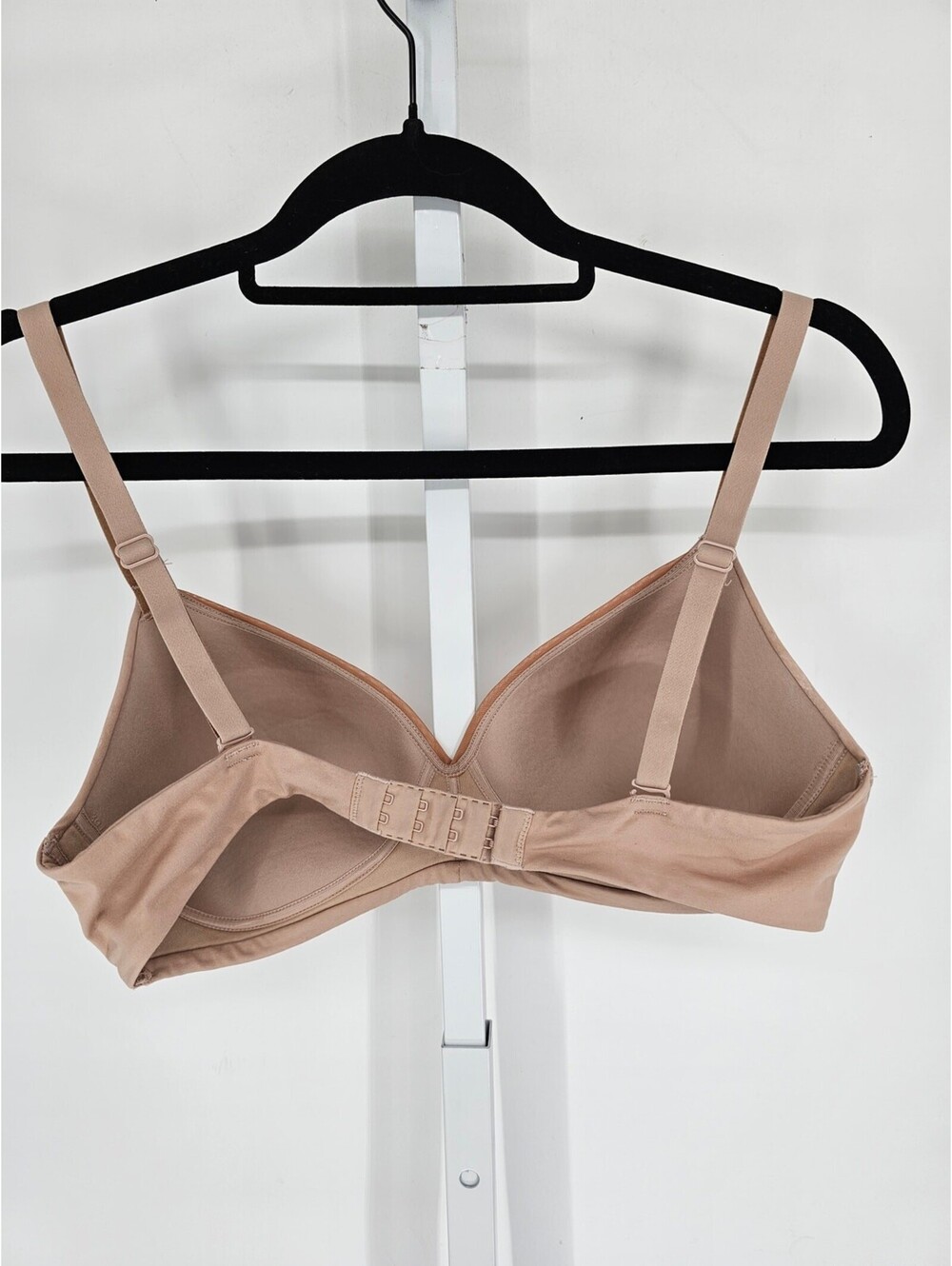 Calvin Klein womens Sz M Classic Lightly Padded T Shirt Bra Solid Beige - Picture 3 of 4